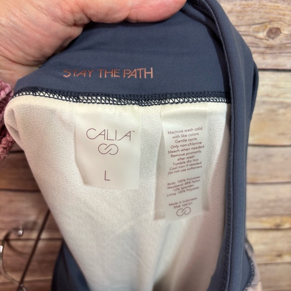 Calia by Carrie Underwood Running Shorts Size Largee Smoke Blue Print H3 - Picture 7 of 7